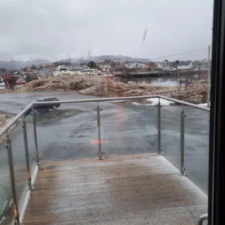 別荘 With A Wiew ソマロイ